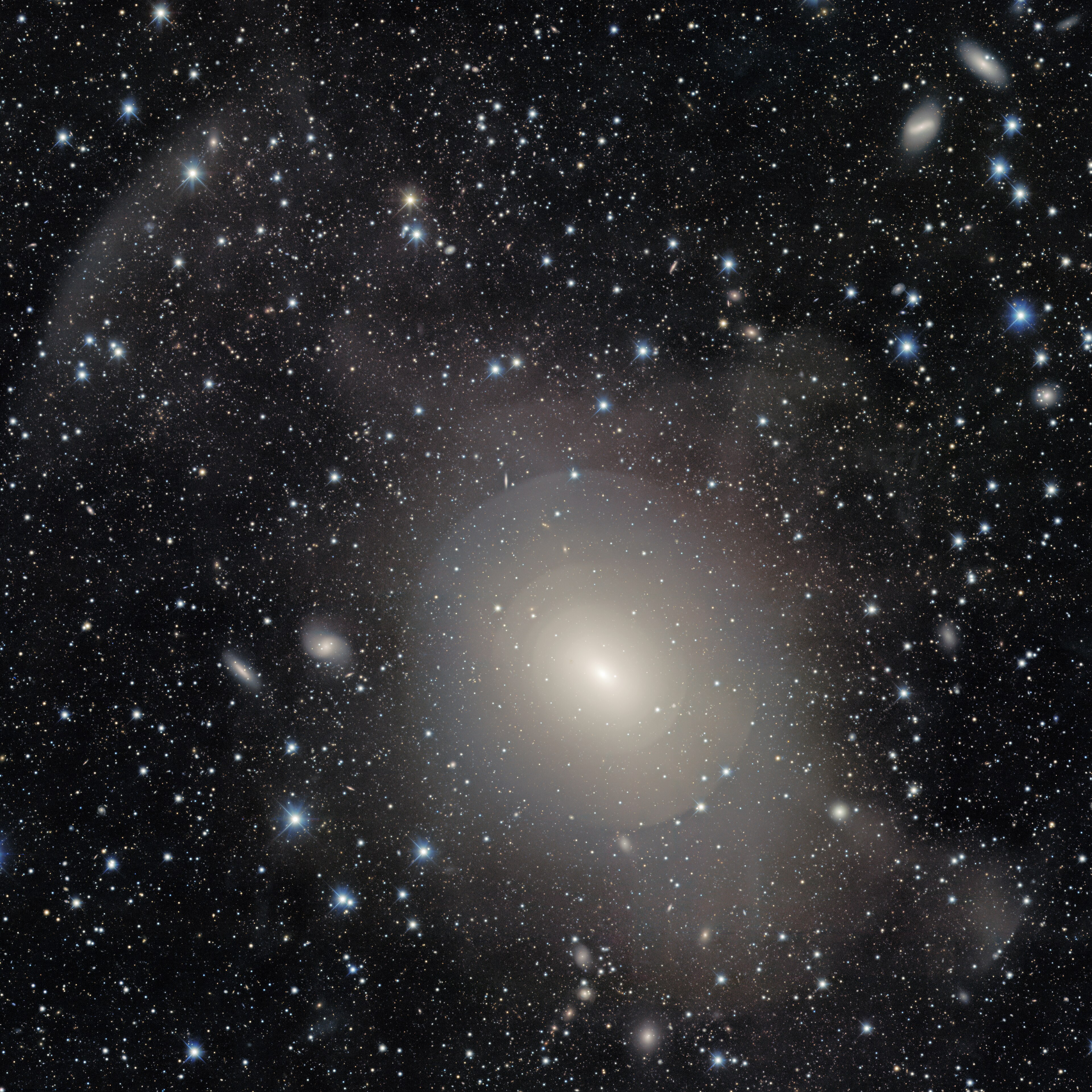 NGC 3923