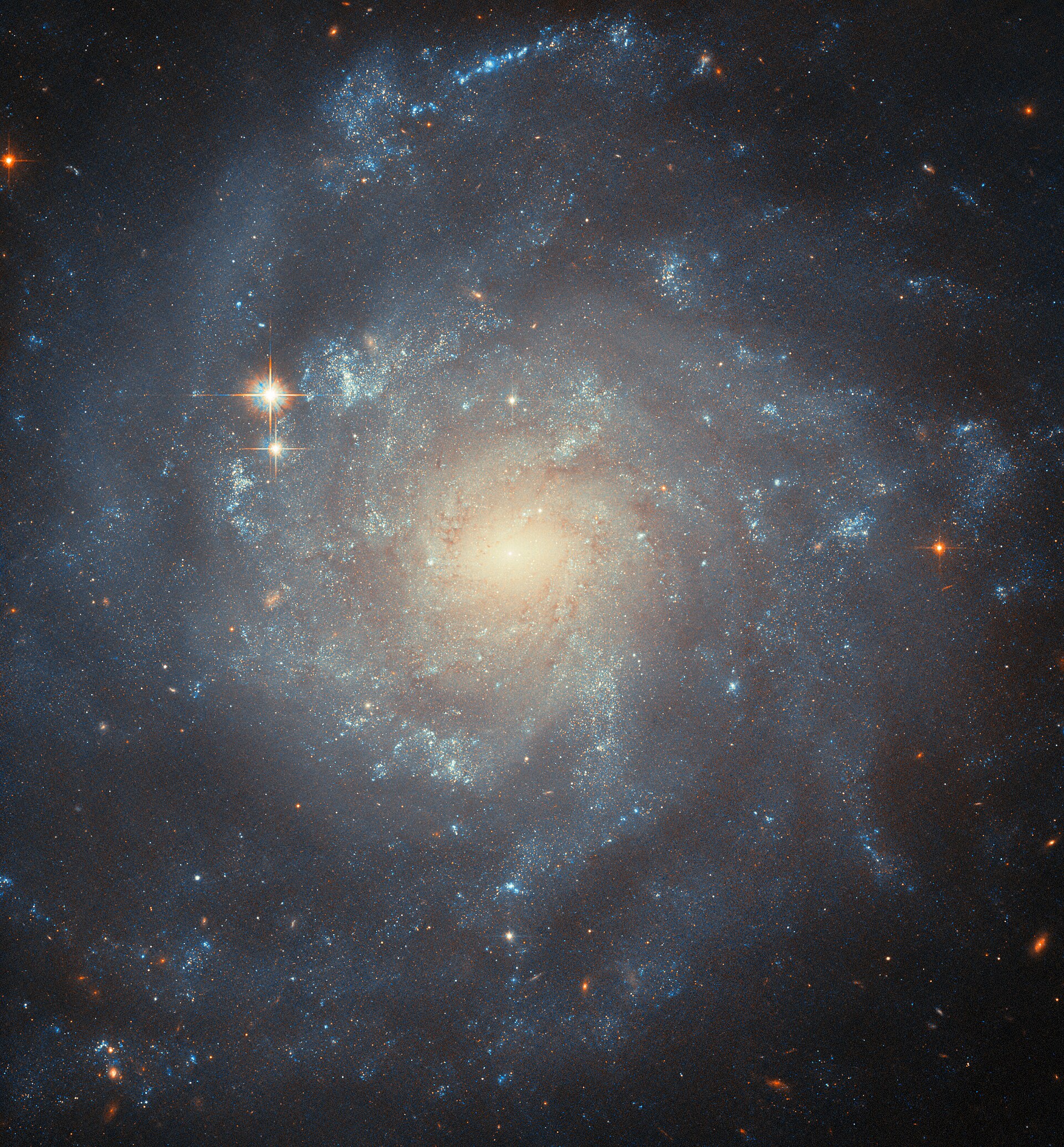 NGC 5668